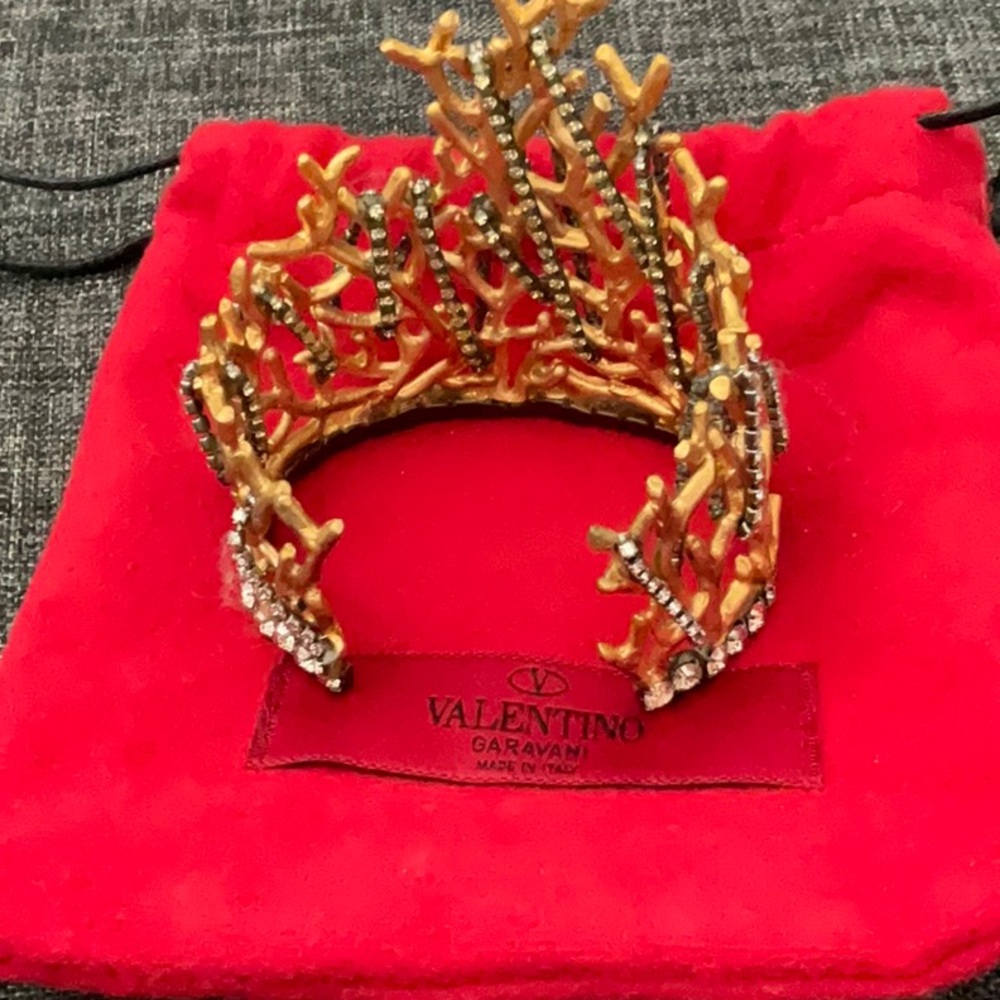 VALENTINO Garavani Coral cuff bracelet, matte gold and jewels. Rare and unique - Picture 3 of 10
